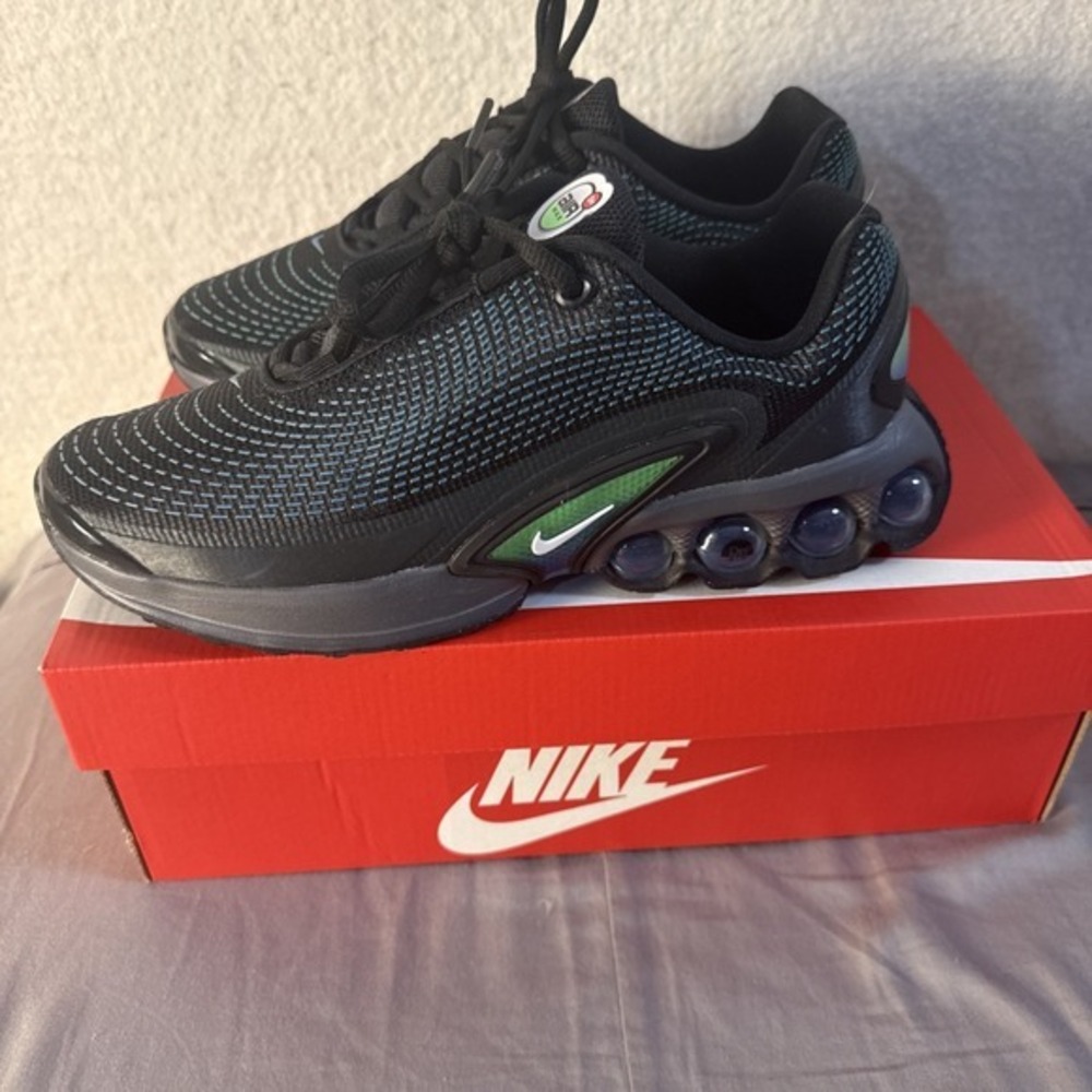 Nike Air Max DN GS Hyper Cobalt Rage Green FB8987-010 Size 6.5Y NIB
